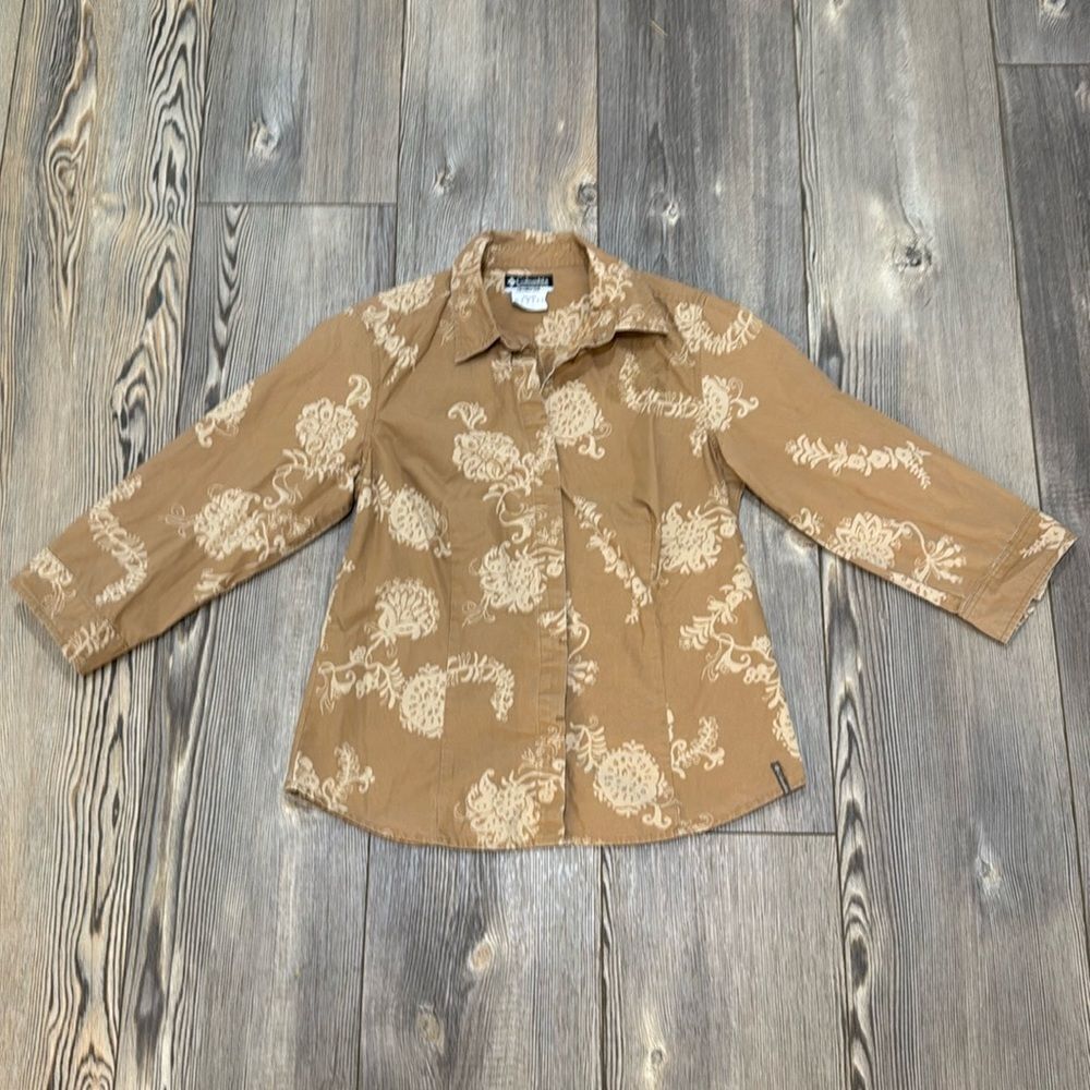 Columbia Women’s Button Down Shirt